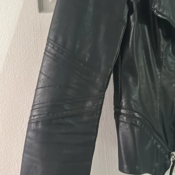 Faux leather black moto jacket - Picture 2 of 3